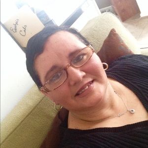 Meet your Posher, Evelyn